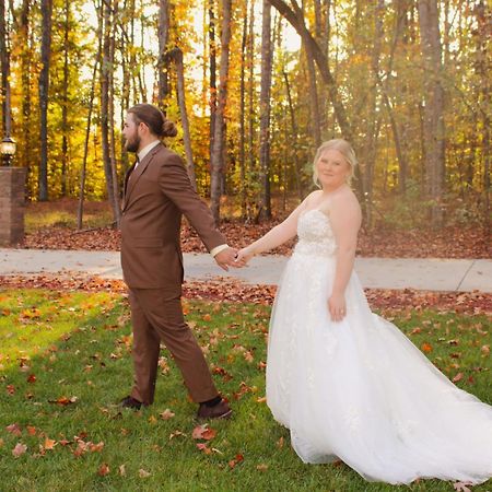 Whisper Chateau Weddings Reunions Groups 75 Plus Greensboro Zewnętrze zdjęcie